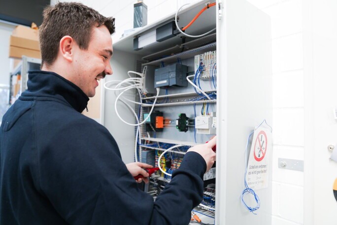 Elektroniker für Betriebstechnik (m/w/d), 2. Bild
